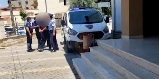 Shoferi s’iu bind policisë, makina me emigrantë del nga rruga në Gjirokastër, 5 të plagosur