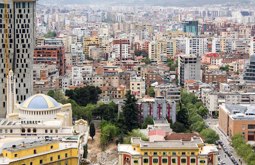 Nuk ndalet rritja e çmimeve të apartamenteve në Tiranë