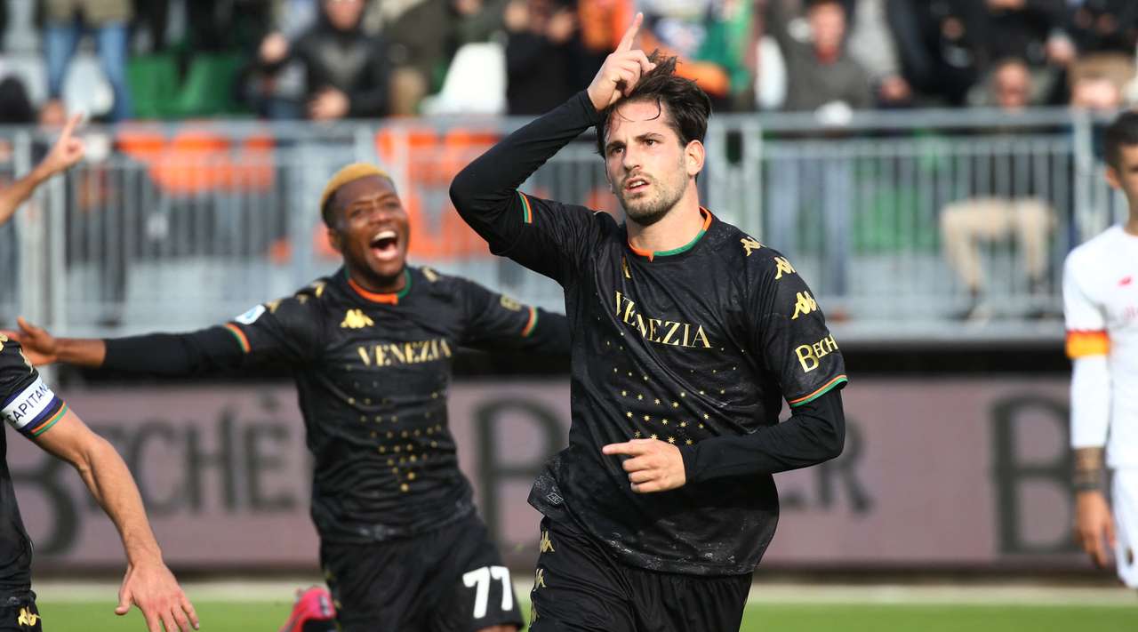VIDEO/ Venezia përmbys rezultatin dhe fiton ndaj Romës