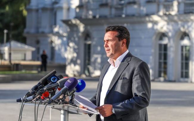 Zaev ndërron 5 ministra dhe një zv/kryeministër?