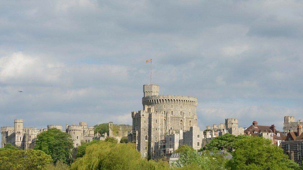 Arrestohet një person i armatosur në territorin e kështjellës ku Mbretëresha e Anglisë po kalon pushimet