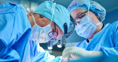 I preu këmbën e gabuar pacientit, ndëshkohet mjeku