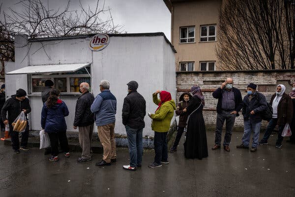 Kriza e bukës në Turqi, qytetarët s’mund ta blejnë, furrat në vështirësi për prodhimin