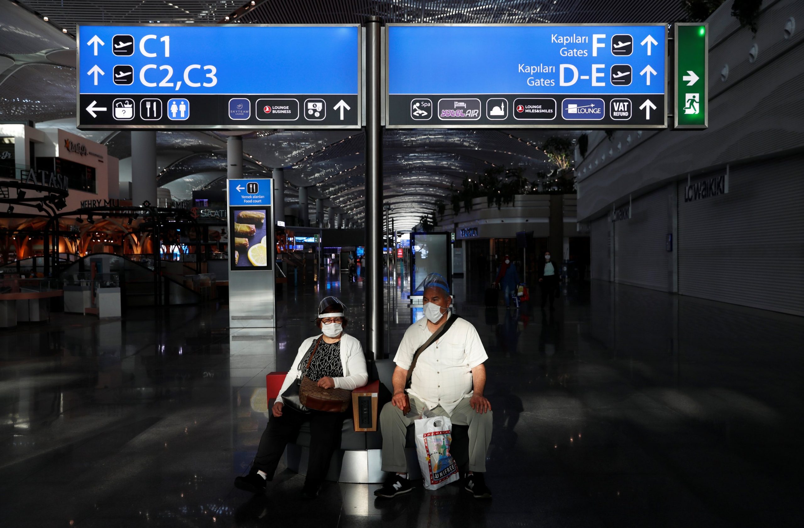 Shtetasit turq s’mund të udhëtojnë në 7 vende të Evropës shkaku i Omicronit