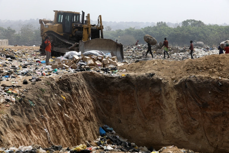 Nigeria shkatërron më shumë se 1 milion vaksina të skaduara anti-Covid