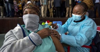 Përhapja e një varianti të ri nuk është befasi për sa kohë ekziston nacionalizimi i vaksinave