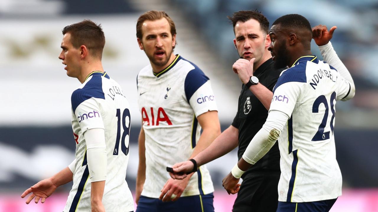 Tottenham ofron një mesfushor në këmbim të Kulusevskit