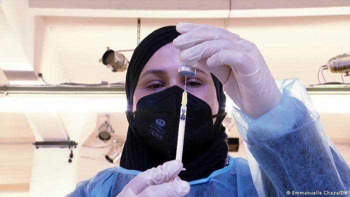 Varianti Omicron mund të sjellë fundin e pandemisë