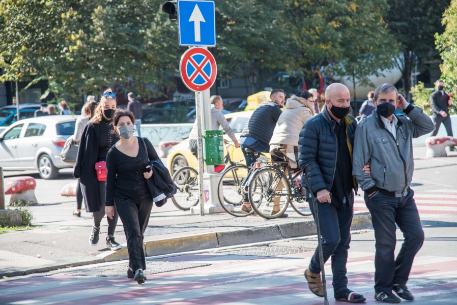 Ministria e Shëndetësisë: Për festa të sigurta vendosni maska