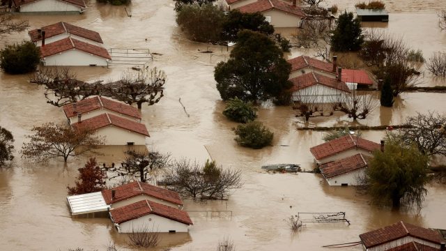 Të paktën 2 viktima nga përmbytjet në Spanjë – Abc News