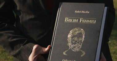 Publikohet botimi i dytë i monografisë kushtuar aktorit të ndjerë Bekim Fehmiu