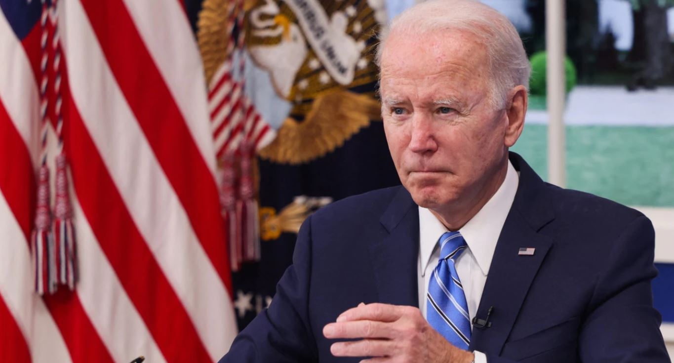 Biden premton masa për të frenuar përhapjen e variantit Omicron