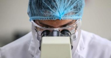 4 të vaksinuar me dy doza rezultojnë pozitiv me variantin Omicron në Gjermani