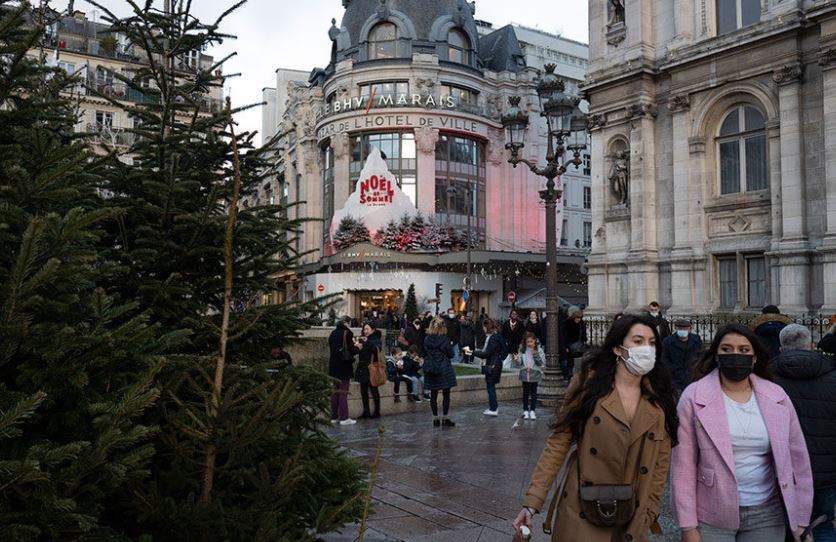 Parisi bën të detyrueshme maskën në ambientet e jashtme