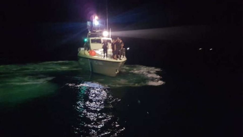 Tragjedi në brigjet greke, mbytet anija me 80 emigrantë në bord, të paktën 6 viktima