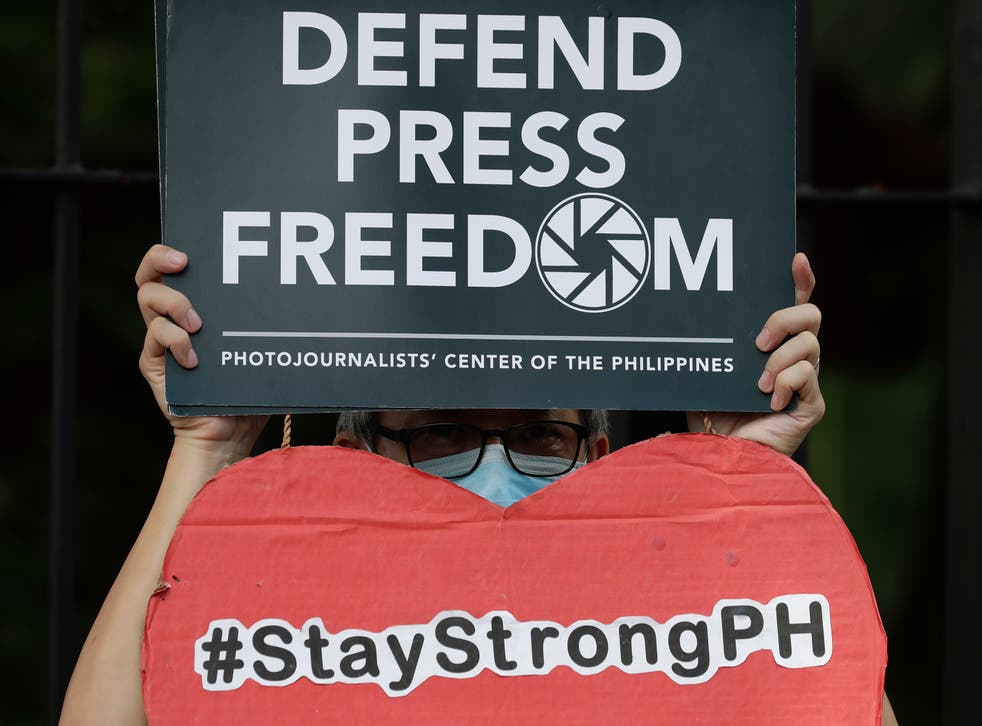 Vritet para syve të bashkëshortes  gazetari në Filipine
