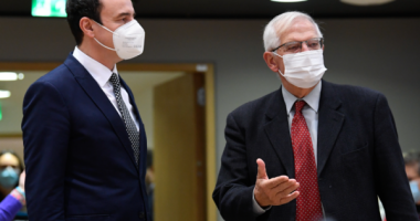 Tension në konferencën e Kurtit me Borellin në Bruksel, shkak Asociacioni