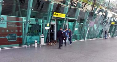 “Po vjen 5 min. është aty ka 600 me vete”/ Përgjimet në ‘Signal’, nxjerrin zbuluar efektivin në Rinas