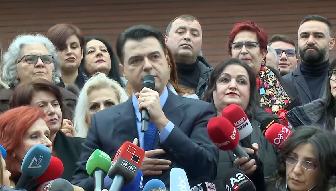 “Jemi zemërthyer”, Basha: Kam një mesazh për demokratët, mos u turbulloni nga e shkuara