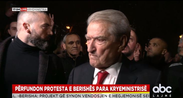 A do të ketë tubime kundër Bashës? Berisha: Nuk thërras protestë për hallet e mia, jemi shumicë