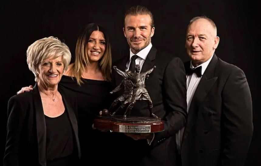 David Beckham në dasmën e babait, 70-vjeçari martohet me milioneren