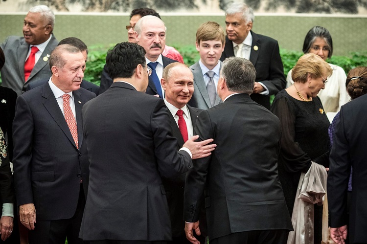 Bashkimi Evropian nuk mund të kërkojë dialog me diktatorët