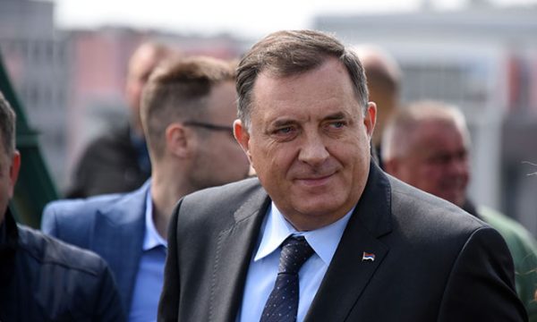 Dodik: Shpërbërje e mundshme e Bosnje-Hercegovinës nëse s’zgjidhet kriza