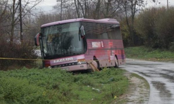 Vrasja shoferit dhe dy nxënësve në Gllogjan, arrestohen tre persona