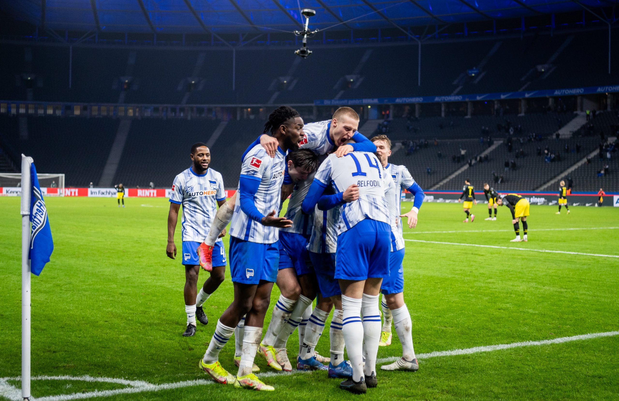 VIDEO/ Dortmundi “bie” në Olympiastadio, Hertha e mposht me përmbysja