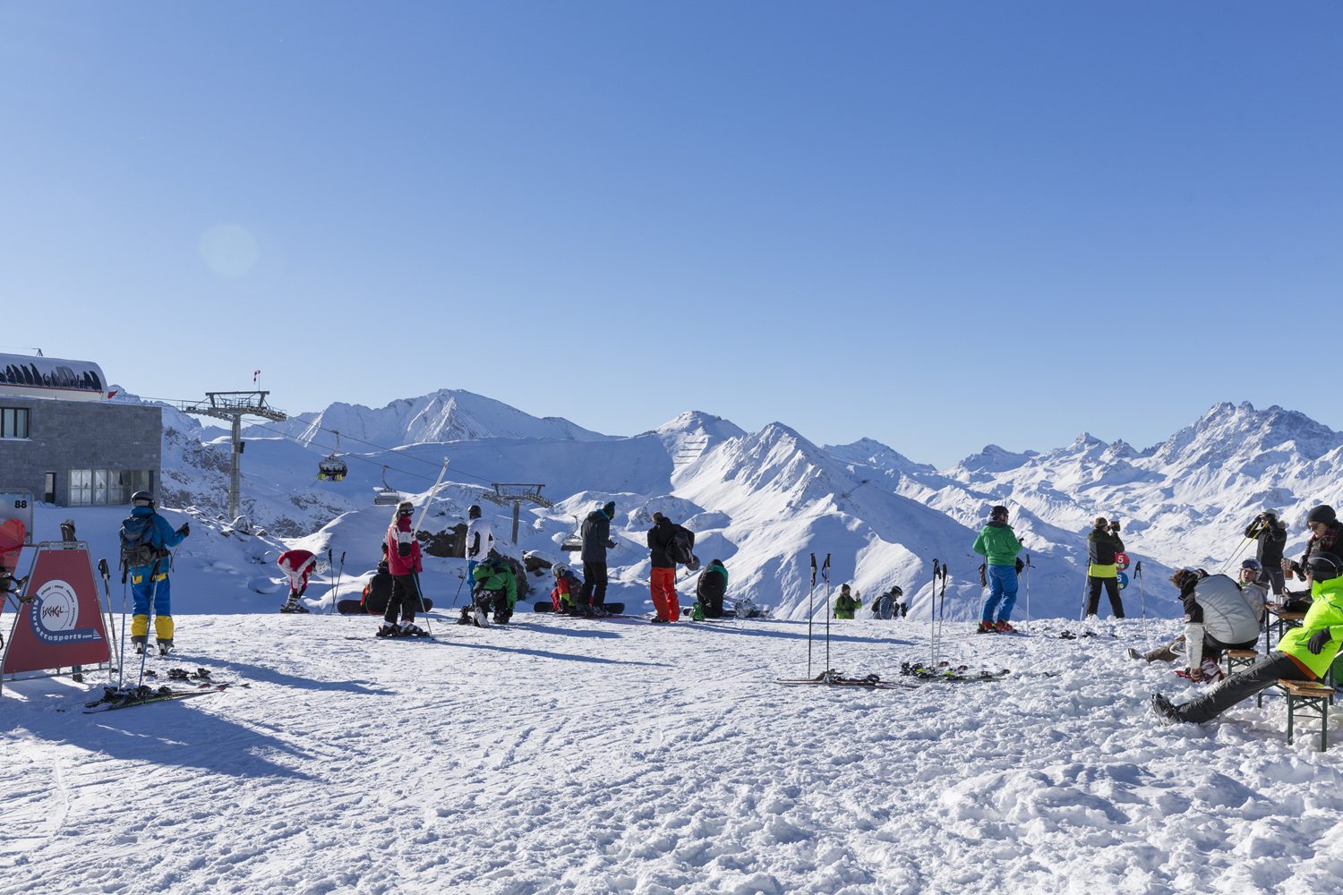 Masa të ashpra për Covid, Bosnja lehtëson kushtet për skiatorët