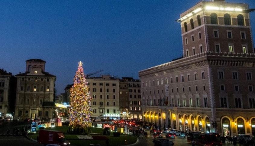 Tetë milionë italianë anulojnë pushimet e Krishtlindjeve për shkak të Covid-19