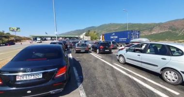 Hyjnë në fuqi masat e reja, kushtet për shqiptarët që duan të udhëtojnë drejt Greqisë