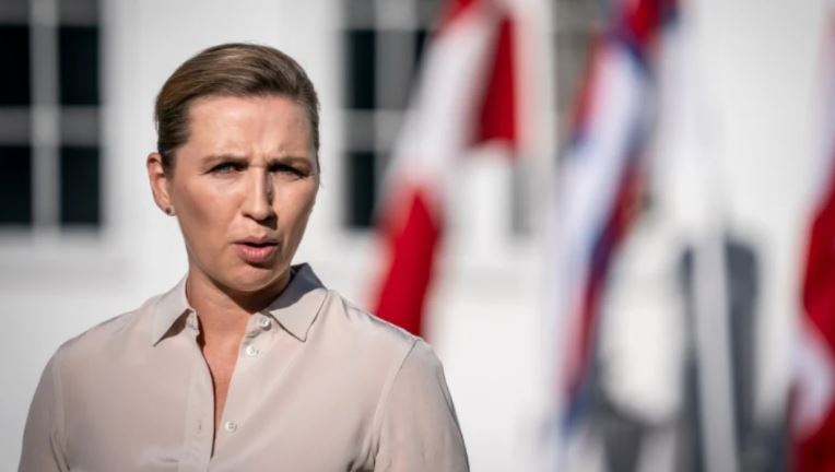 U filmua pa maskë, kryeministrja daneze kërkon falje