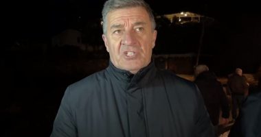 Bllokimi i rrugës Vlorë-Orikum, prefekti: Ka rrëshqitur një masiv i madh dheu, se dimë nga ka ardhur