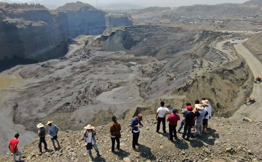 Rrëshqitje dheu në një minierë në Mianmar, 1 viktimë  dhe 70 të zhdukur