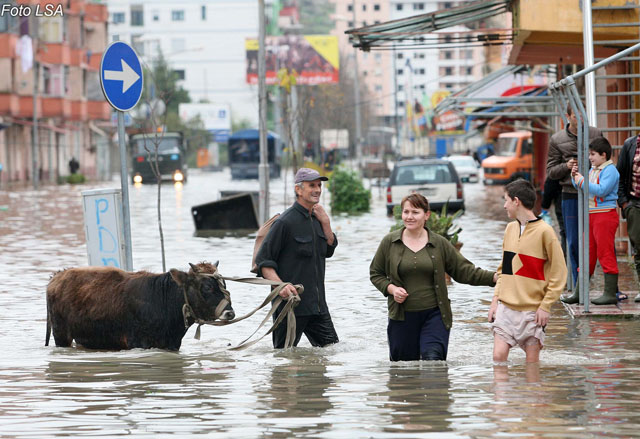 Priten përmbytje, IGJEUM nxjerr hartën e rrezikut: Zonat ku duhet kujdes maksimal