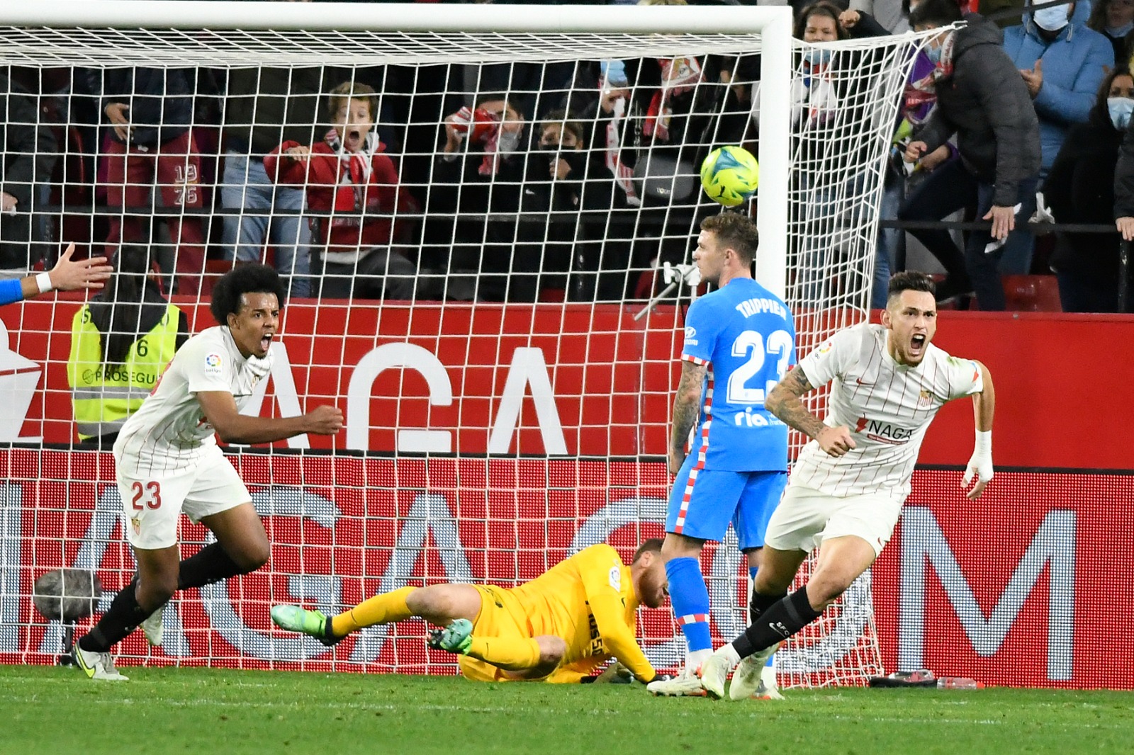 VIDEO/ Sevilla “zhyt” Atletico Madridin në krizë dhe i afrohet kreut