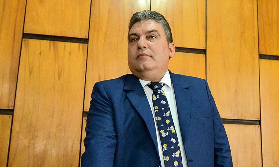 Nga qelia, Fatos Tushe çon në “Kushtetuese” vendimin e shkarkimit të tij si kryebashkiak