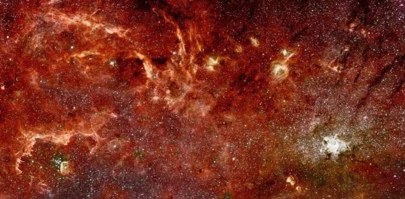 Pesë nga fotot më emocionuese të universit nga teleskopi