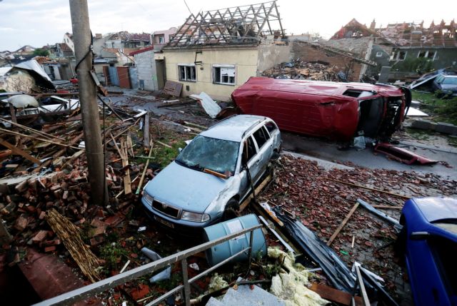 Tornado në SHBA, dy viktima dhe 5 të plagosur