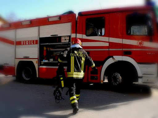 Zjarr në banesë, humb jetën 61-vjeçari në Kolonjë