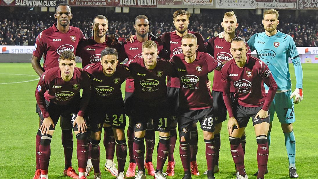 Covid-19 “zë rrënjë” te Salernitana, 5 infektime të reja