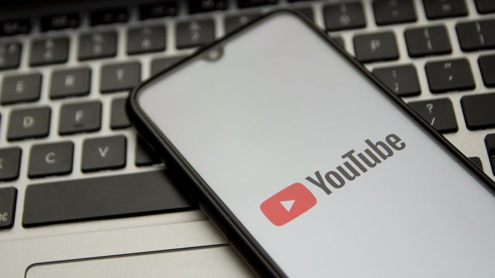 Kontrolluesit e fakteve e etiketojnë YouTube si një “përçues kryesor të dezinformimit në internet”