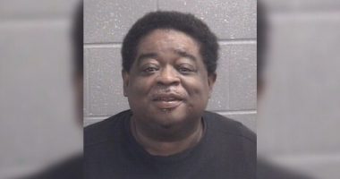 Arrestohet “pastori” pasi personat me aftësi të kufizuara u gjetën të mbyllur në bodrumin e tij