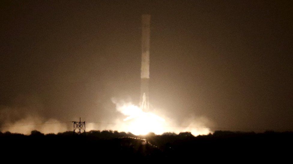 Raketa SpaceX e Elon Musk do të përplaset në Hënë