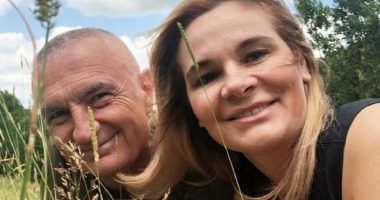 Kemi “dasmë”, Meta pranon propozimin e Kryemadhit, i kthen përgjigje me dy gishta