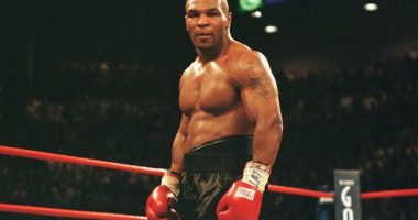 Mike Tyson akuzohet për përdhunim