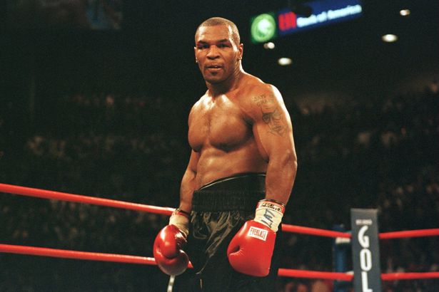 Mike Tyson akuzohet për përdhunim