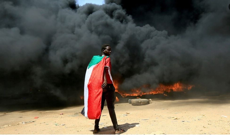 Protestat masive, jep dorëheqjen kryeministri i Sudanit