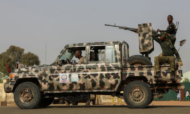 Më shumë se 100 të vdekur nga sulmi terrorist në Nigeri